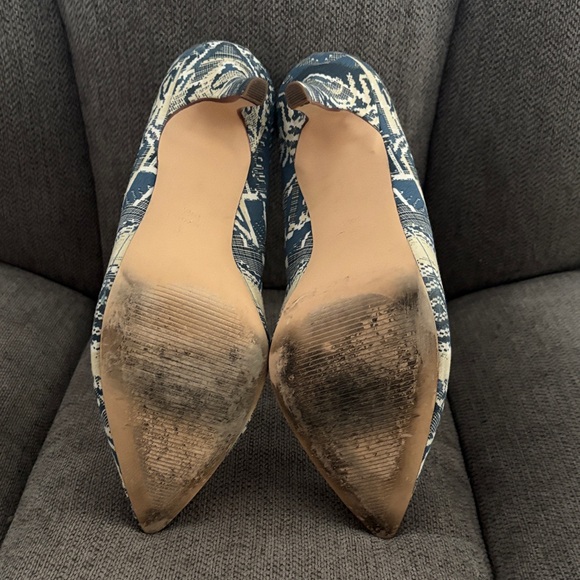 Nine West Navy and Cream Patterned Women's Shoes - Picture 5 of 5